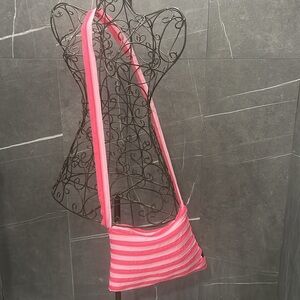 Zip it bag - NWT pink tote
